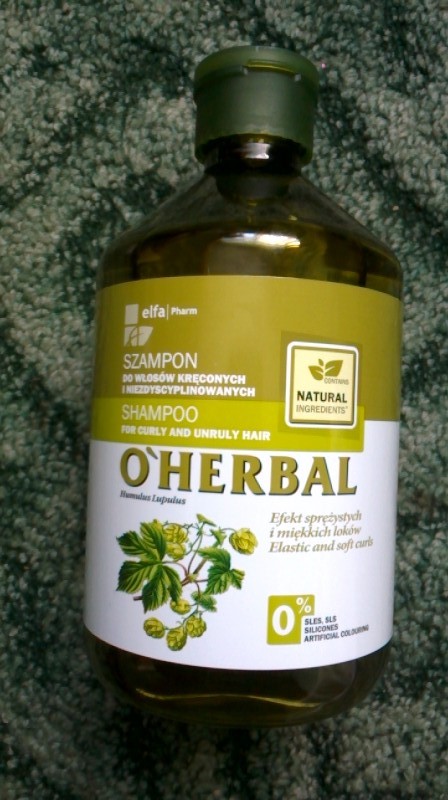 oherbal szampon z chmielem do włosów kręconych i niezdyscyplinowanych