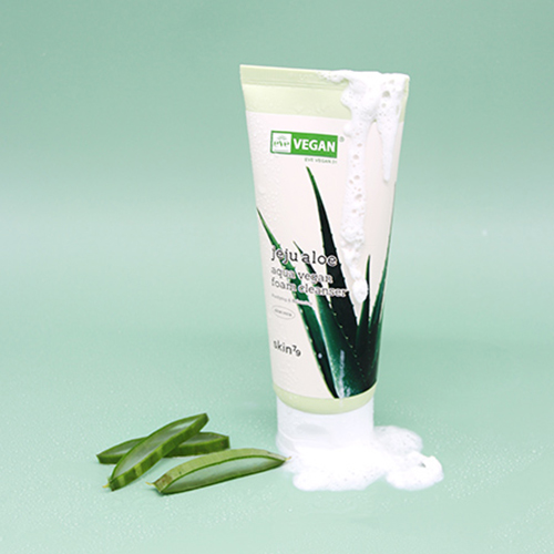 skin79 jeju aloe pianka myjąca do twarzy 150 ml