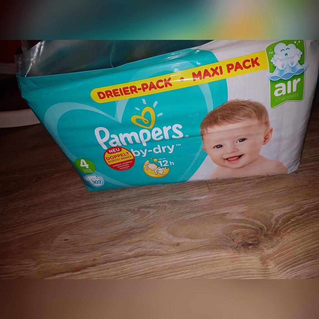 paczka pampersów