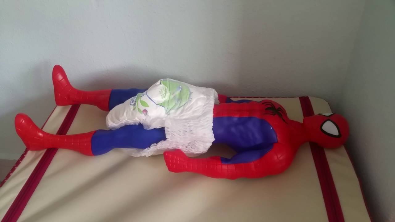 pampers spiderman