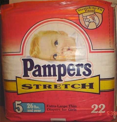 pampers stare logo